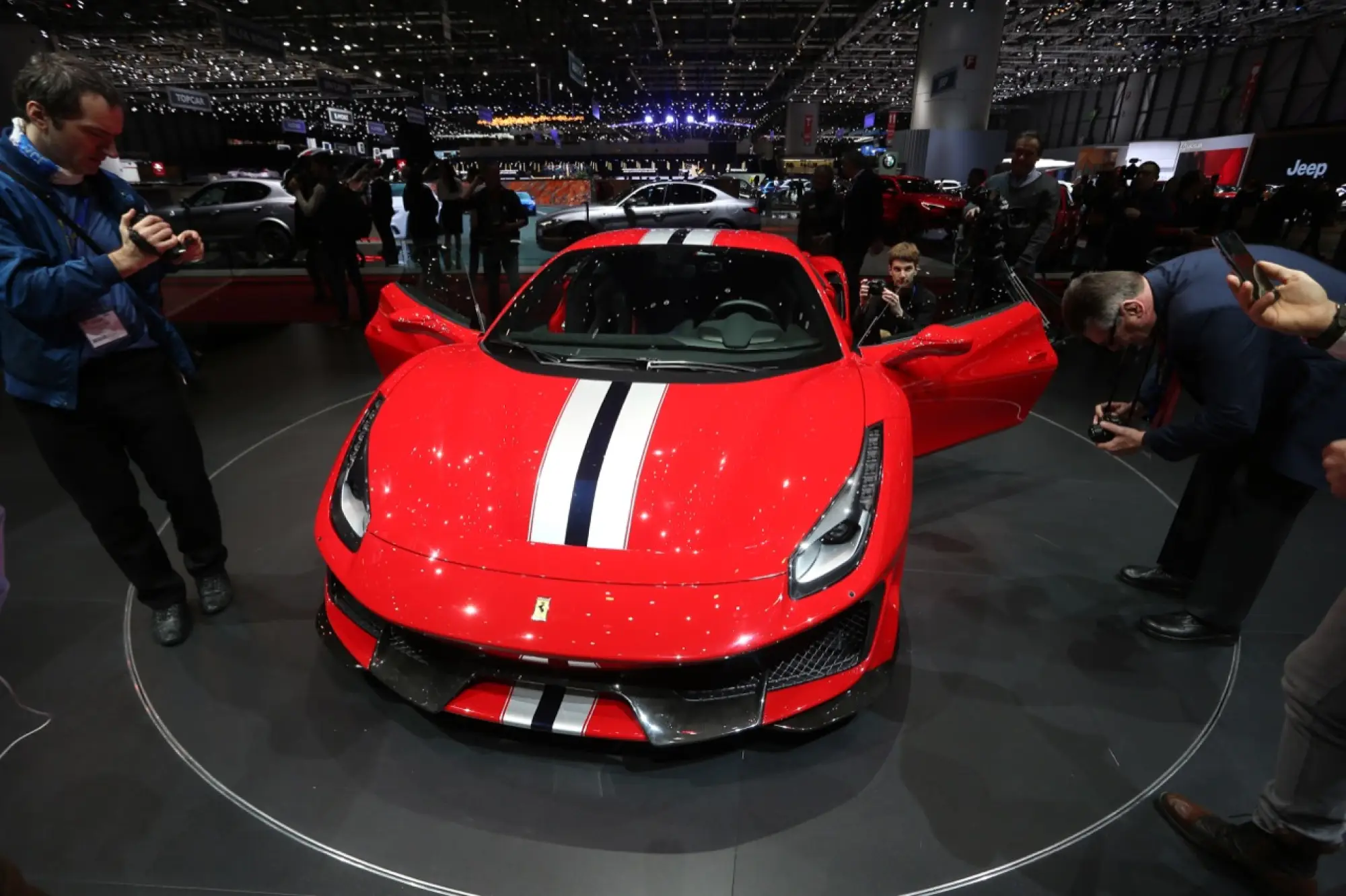 Ferrari 488 Pista (live) - Salone di Ginevra 2018 - 16
