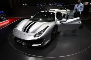 Ferrari 488 Pista (live) - Salone di Ginevra 2018