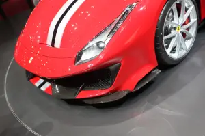 Ferrari 488 Pista (live) - Salone di Ginevra 2018