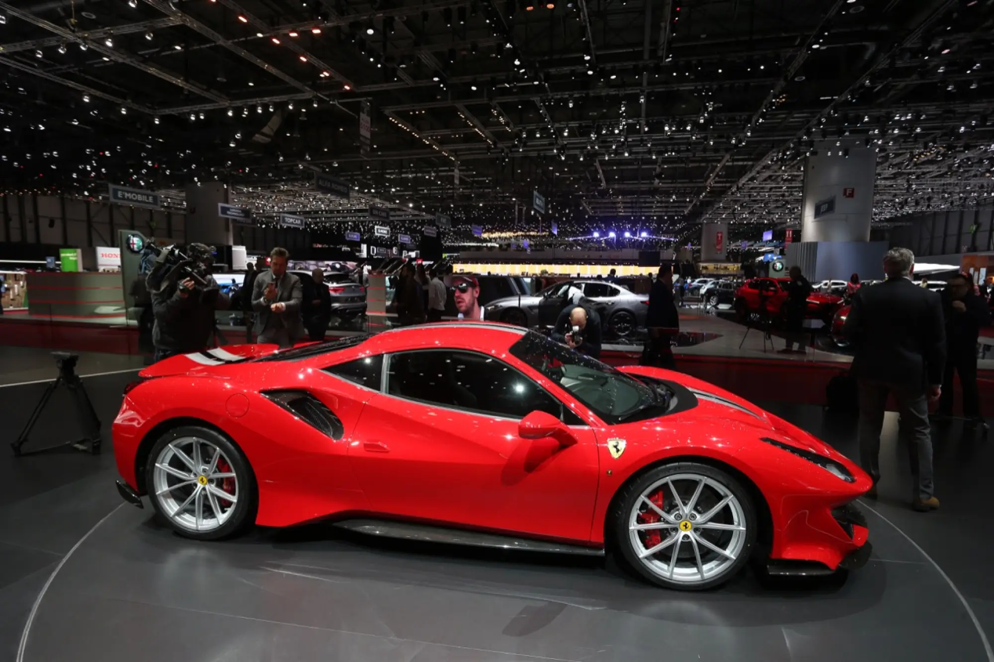 Ferrari 488 Pista (live) - Salone di Ginevra 2018 - 25