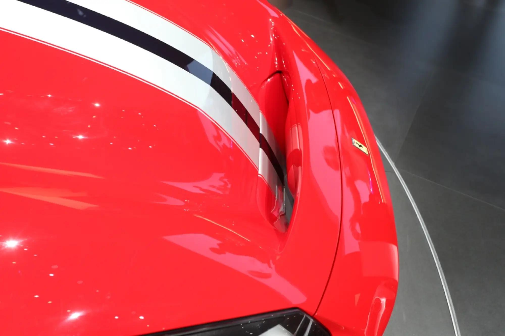 Ferrari 488 Pista (live) - Salone di Ginevra 2018 - 30