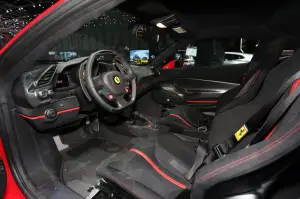 Ferrari 488 Pista (live) - Salone di Ginevra 2018