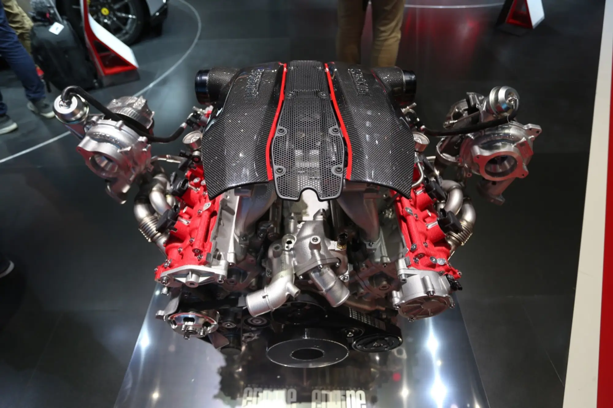 Ferrari 488 Pista (live) - Salone di Ginevra 2018 - 36