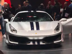 Ferrari 488 Pista - Salone di Ginevra 2018 - 12