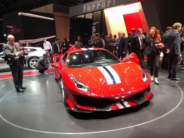 Ferrari 488 Pista - Salone di Ginevra 2018 - 8