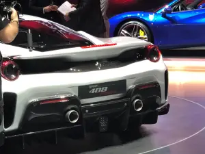 Ferrari 488 Pista - Salone di Ginevra 2018 - 9