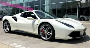 Ferrari 488 Spider in bianco perla - 7
