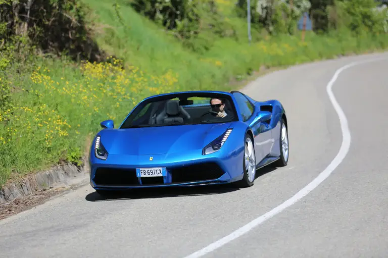 Ferrari 488 Spider - Prova su strada 2016 - 4