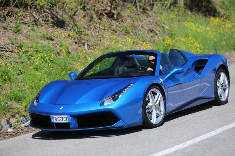 Ferrari 488 Spider - Prova su strada 2016 - 5