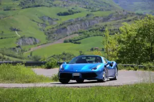 Ferrari 488 Spider - Prova su strada 2016 - 10