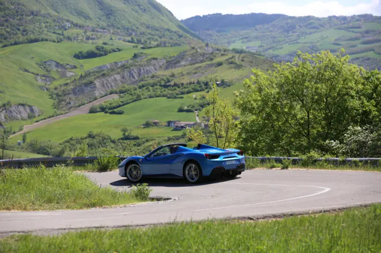 Ferrari 488 Spider - Prova su strada 2016 - 19