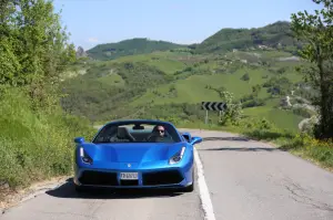 Ferrari 488 Spider - Prova su strada 2016 - 30