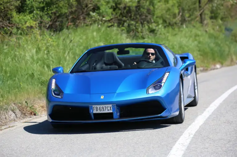 Ferrari 488 Spider - Prova su strada 2016 - 36