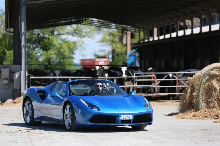 Ferrari 488 Spider - Prova su strada 2016 - 43