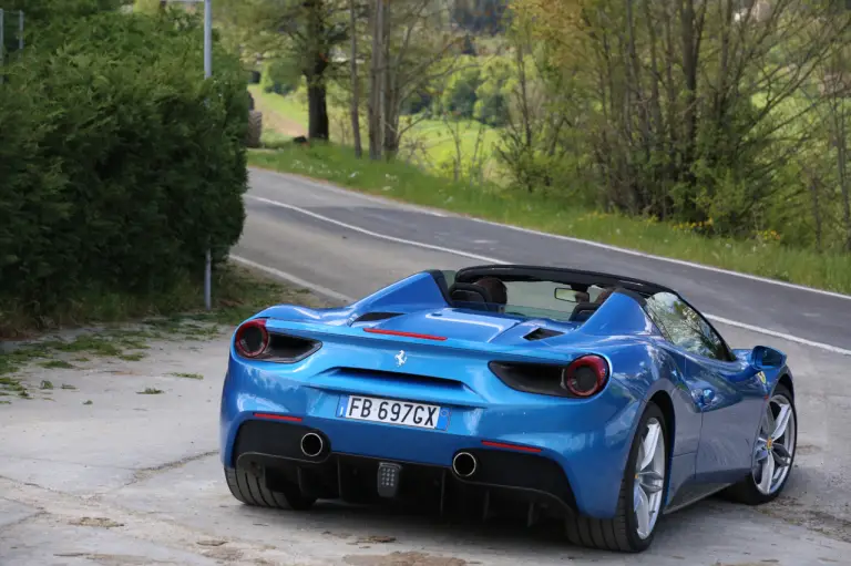 Ferrari 488 Spider - Prova su strada 2016 - 49