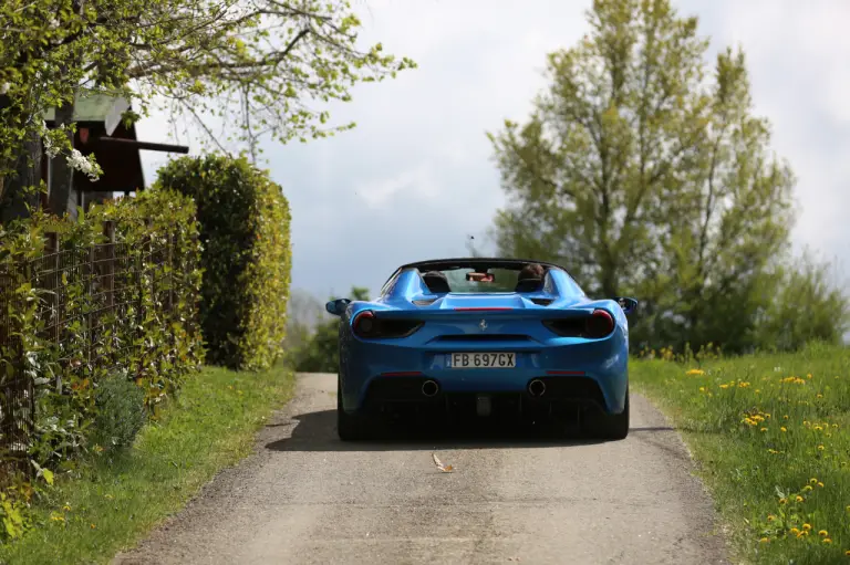 Ferrari 488 Spider - Prova su strada 2016 - 63