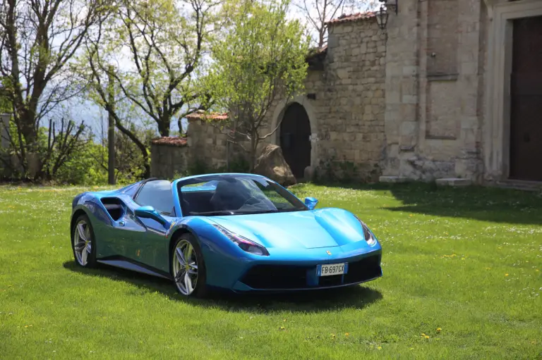 Ferrari 488 Spider - Prova su strada 2016 - 86