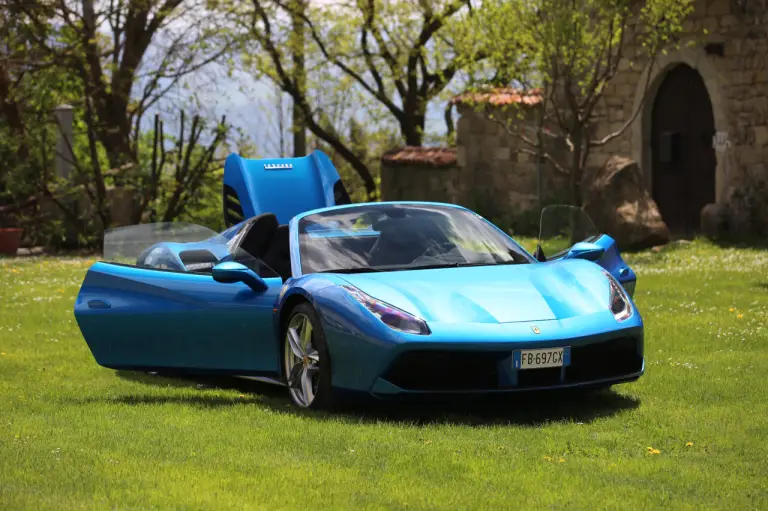 Ferrari 488 Spider - Prova su strada 2016 - 98