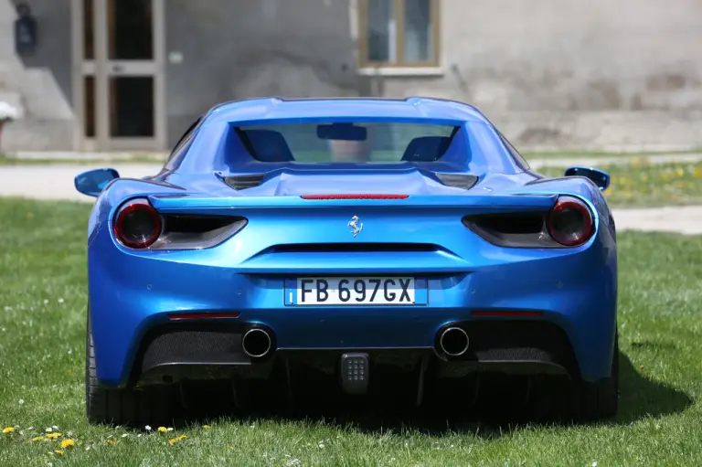 Ferrari 488 Spider - Prova su strada 2016 - 117