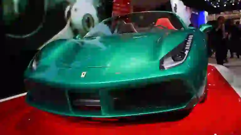 Ferrari 488 Spider Tailor Made Collection - Salone di Parigi 2016 - 10