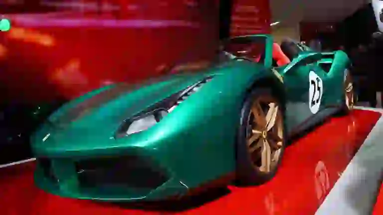 Ferrari 488 Spider Tailor Made Collection - Salone di Parigi 2016 - 12