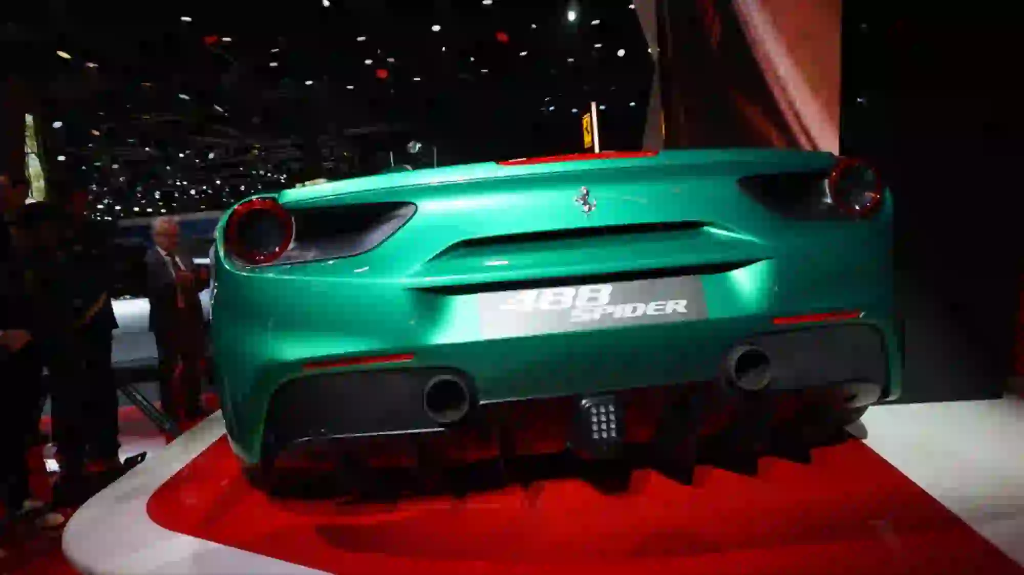 Ferrari 488 Spider Tailor Made Collection - Salone di Parigi 2016 - 4