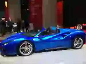 Ferrari 488 Spider - Salone di Francoforte 2015