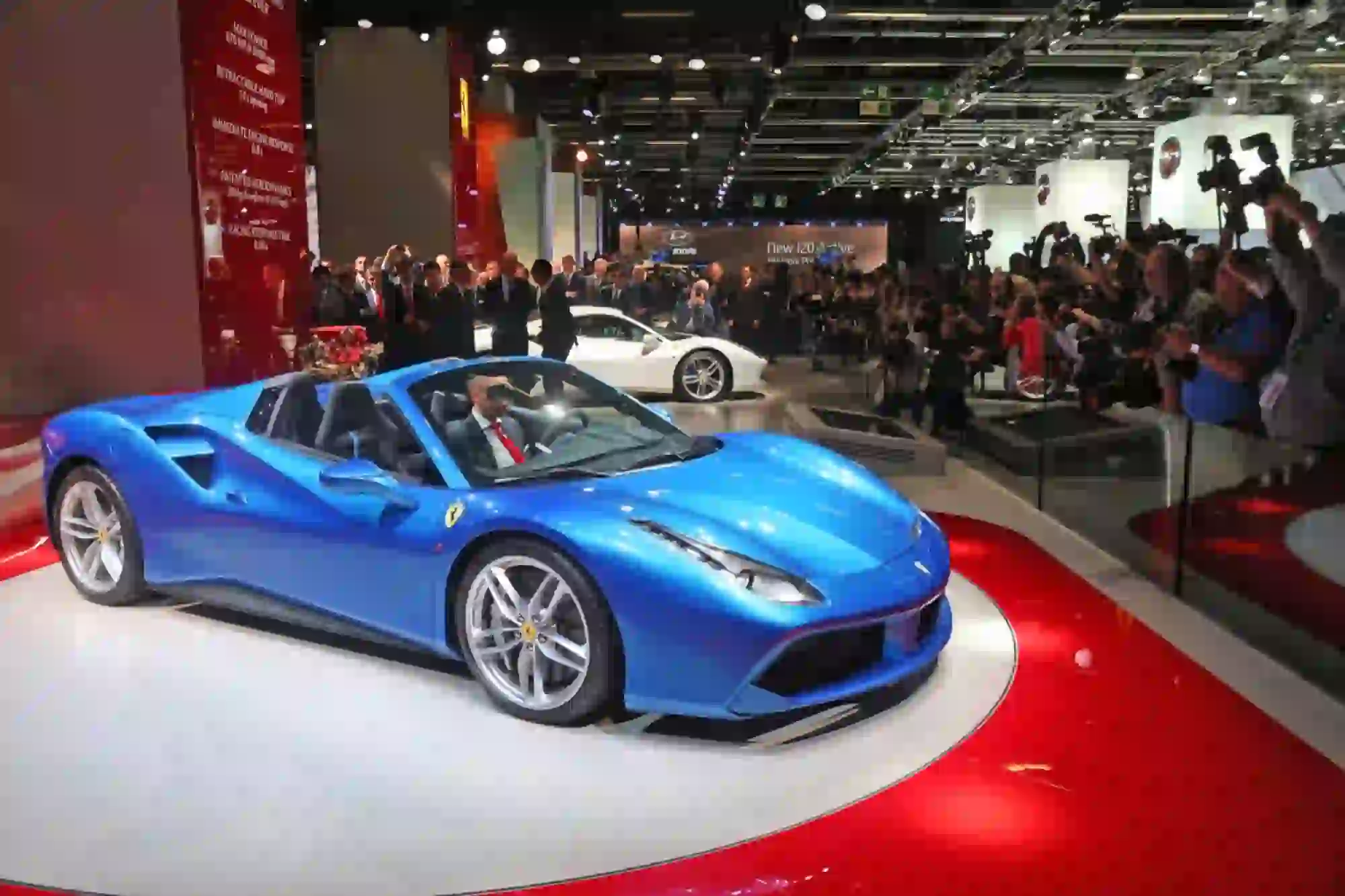 Ferrari 488 Spider - Salone di Francoforte 2015 - 14