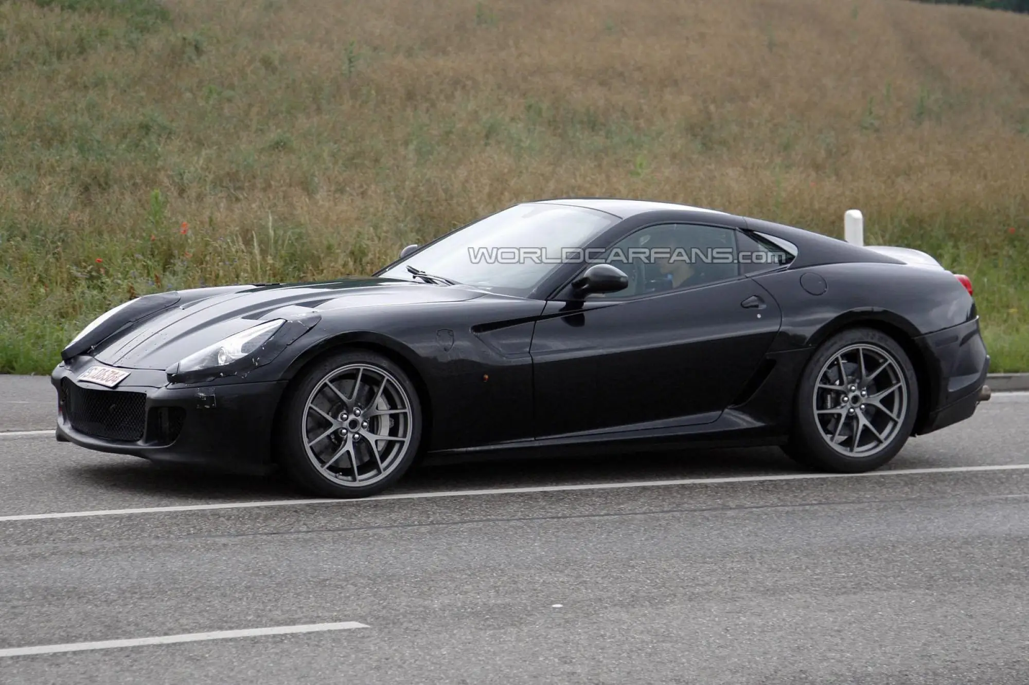Ferrari 599 2013 foto spia - 3