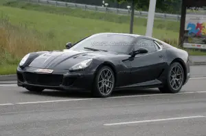 Ferrari 599 2013 foto spia - 5