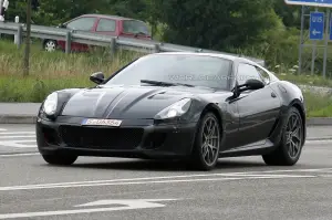 Ferrari 599 2013 foto spia - 7