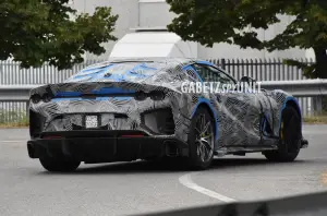 Ferrari 812 Competizione - Foto Spia Walter Vayr - 12