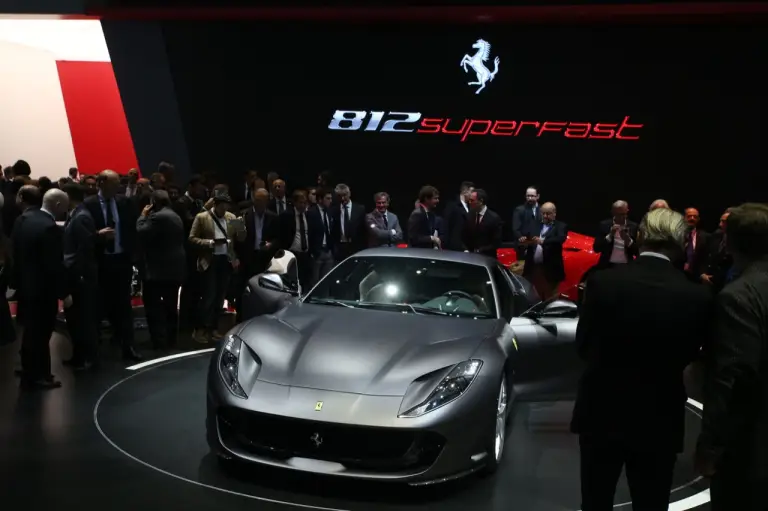 Ferrari 812 Superfast FOTO LIVE - Salone di Ginevra 2017  - 1