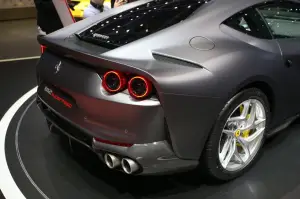 Ferrari 812 Superfast FOTO LIVE - Salone di Ginevra 2017  - 6