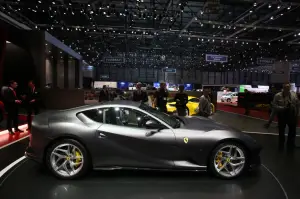 Ferrari 812 Superfast FOTO LIVE - Salone di Ginevra 2017  - 7