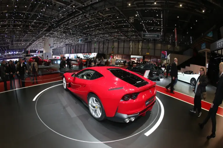 Ferrari 812 Superfast FOTO LIVE - Salone di Ginevra 2017  - 17