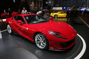 Ferrari 812 Superfast FOTO LIVE - Salone di Ginevra 2017  - 21