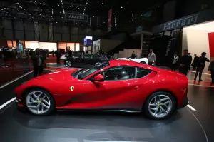 Ferrari 812 Superfast FOTO LIVE - Salone di Ginevra 2017  - 23