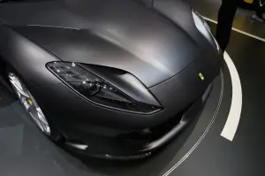 Ferrari 812 Superfast FOTO LIVE - Salone di Ginevra 2017  - 24