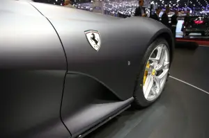 Ferrari 812 Superfast FOTO LIVE - Salone di Ginevra 2017  - 29