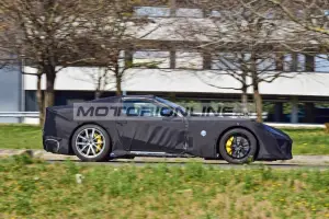 Ferrari 812 Versione Speciale - Foto spia 23-3-2021