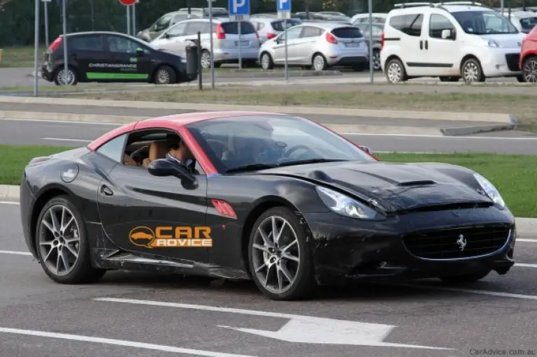 Ferrari California GTO, foto spia 16-11-2011 - 3
