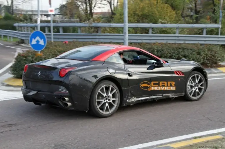 Ferrari California GTO, foto spia 16-11-2011 - 4