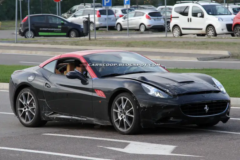 Ferrari California HGTE - Foto spia 10-12-2011 - 2