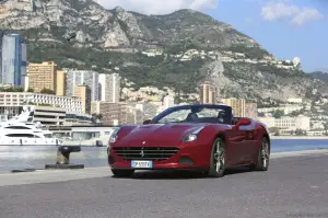Ferrari California T sulle strade di Montecarlo