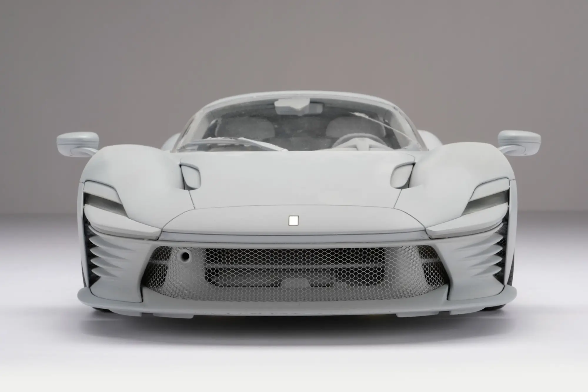 Ferrari Daytona SP3 1:8 by Amalgam - Foto - 3