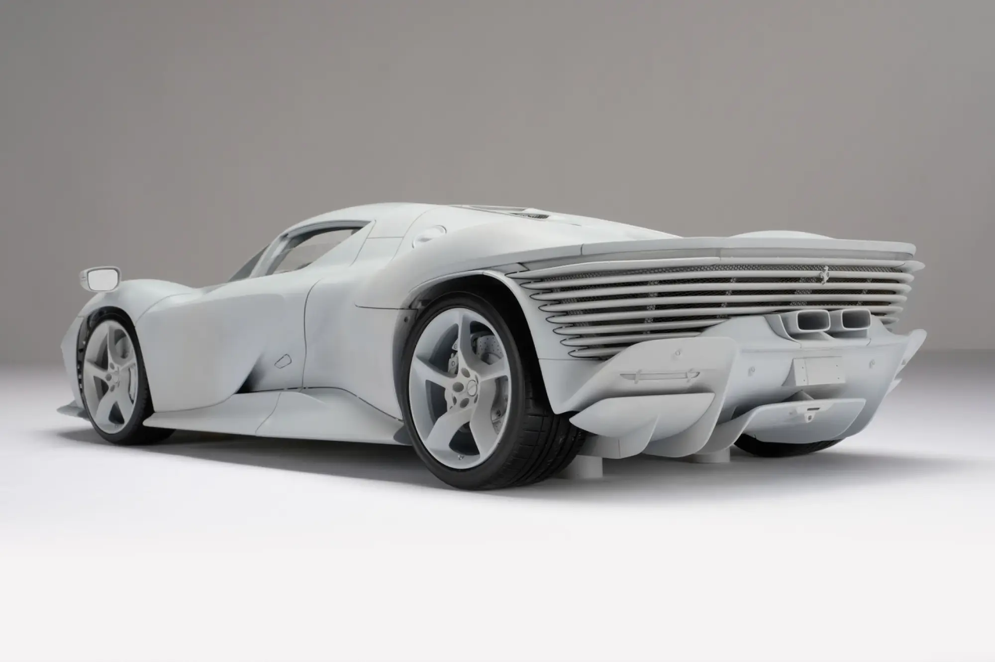 Ferrari Daytona SP3 1:8 by Amalgam - Foto - 5