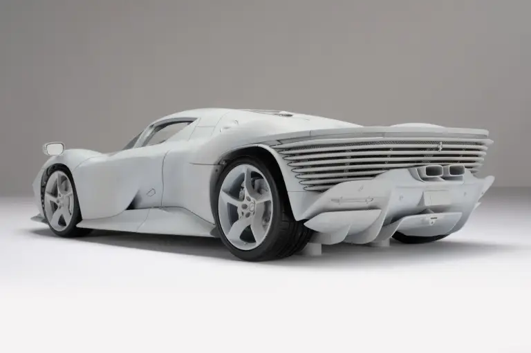 Ferrari Daytona SP3 1:8 by Amalgam - Foto - 5