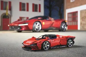 Ferrari Daytona SP3 LEGO Technic