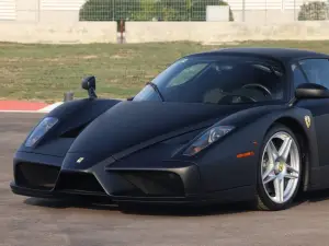 Ferrari Enzo 2004 asta - Foto